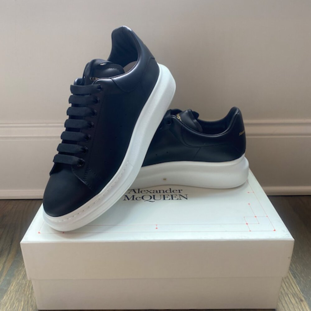 Alexander McQueen low-top sneaker in calfskin leather